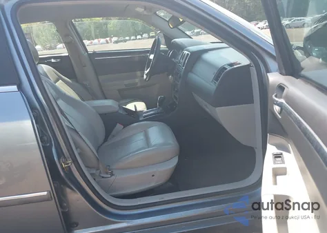 2006 Chrysler 300 Touring from USA, damaged, VIN 2C3LA53G06H454645